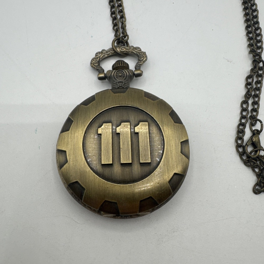 Fallout‎ - Vault 111 - Steampunk Cosplay Bronze Pocket Watch - Picture 2 of 4